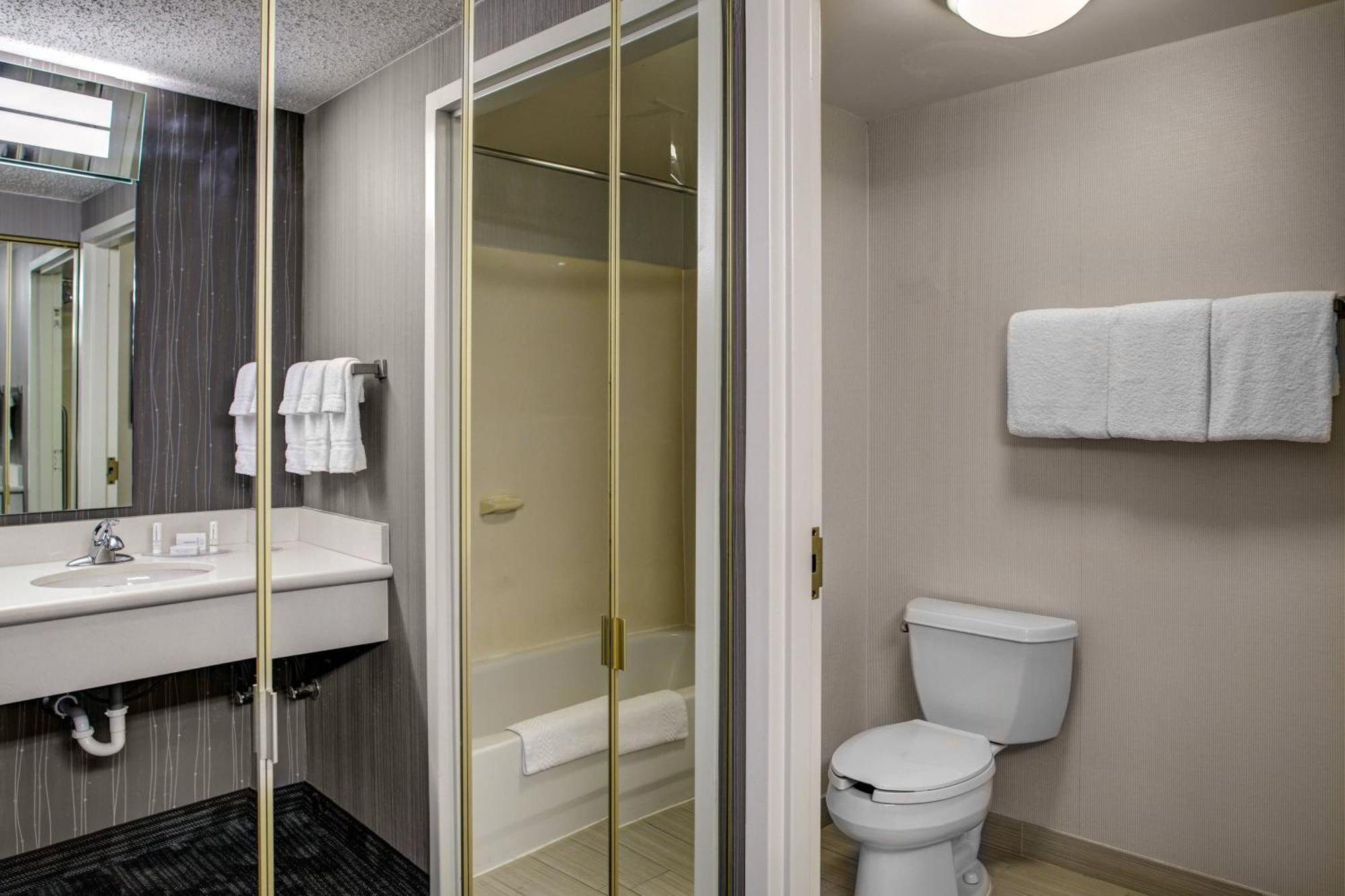 Courtyard By Marriott Cleveland Westlake Exteriér fotografie